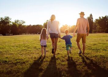 Program Adopce na dálku se mění na Darovanou budoucnost