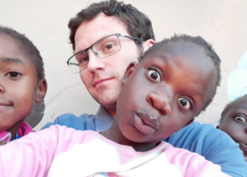 Český misionář v Zimbabwe: Protlouci se životem je daleko složitější než před pandemií